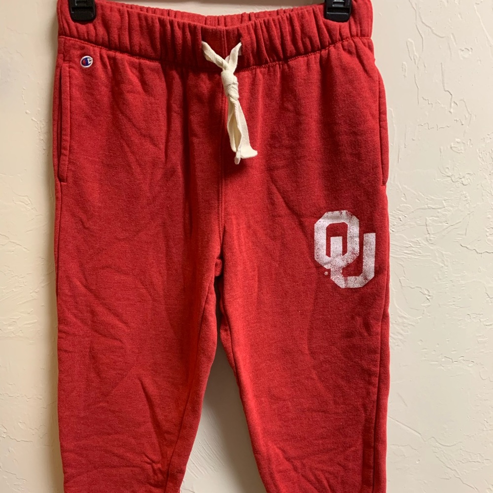 Women’s Capri Champion OU sweatpants